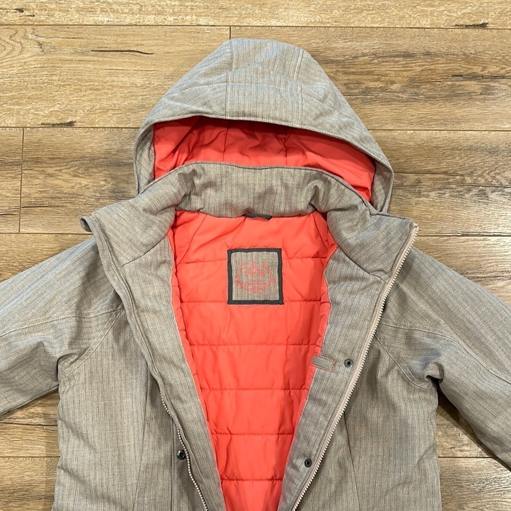 Prana Beige Hooded Coat with Pink Lining in Excellent Condition - Picture 5 of 7
